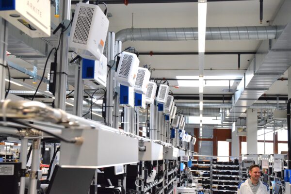Connected Worker Solutions for Complex Manufacturing Operations