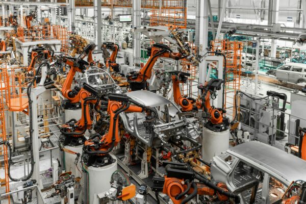 Comprendre le Takt Time et le Cycle Time dans la fabrication : Optimiser l'efficacité avec Arkite